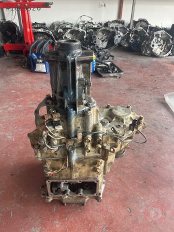  Mitsubishi L200 CR ORJİNAL ÇIKMA ARAZİ ŞANZIMANI